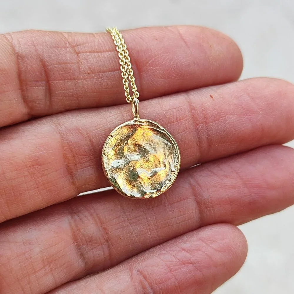 Gold necklace. 14 karat solid yellow gold necklace Raw pendant. Handmade pendant - Picture 4 of 15
